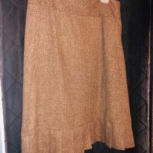 Oscar a Oscar de la Renta company knee skirt